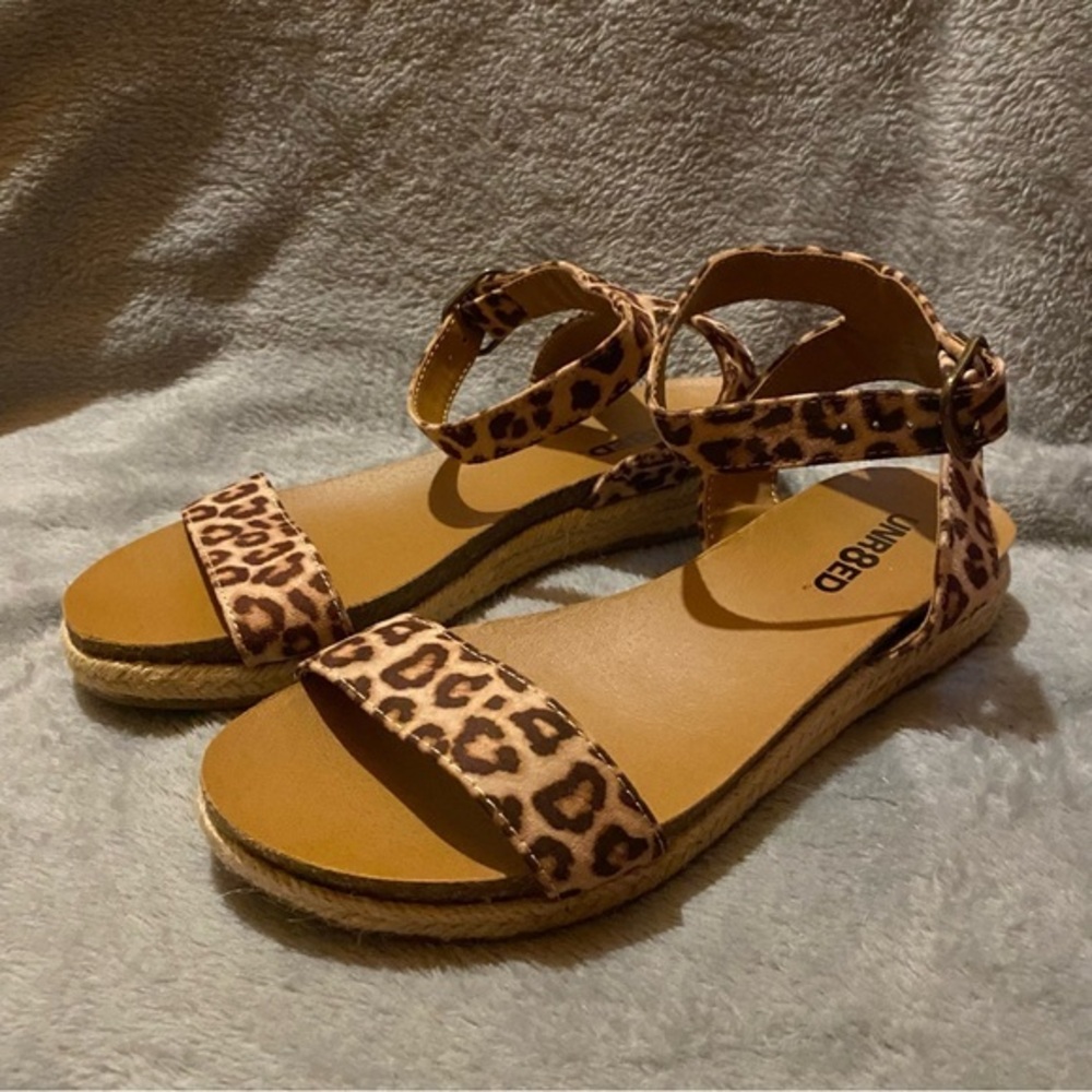 UNR8ED Sandals‎ Shoes Women’s Size 7 M Ankle Buckle Strappy